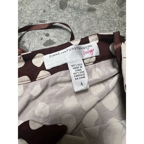 DVF Jocelyn Printed Geometric Brown Maxi Dress (Size 6) - Picture 3 of 8